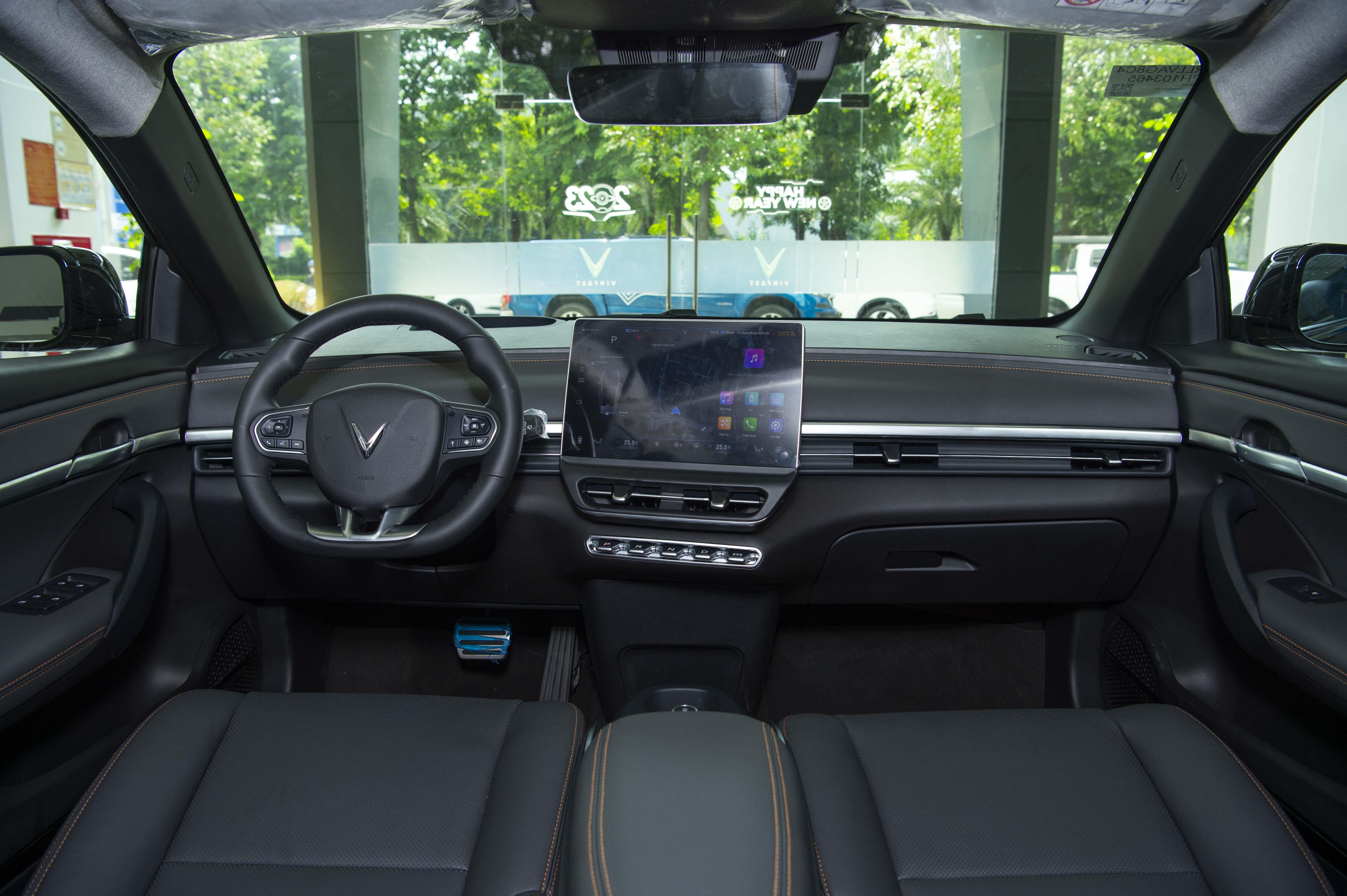 VinFast VF6 nội thất tổng quan