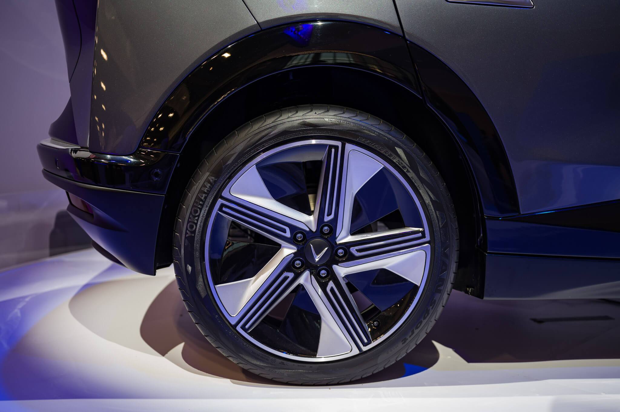 VinFast VF7 - Hàng ghế sau