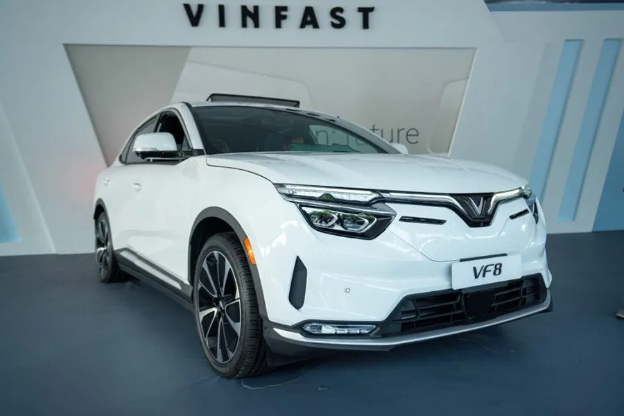 VinFast VF8 - Ngoại thất phía trước