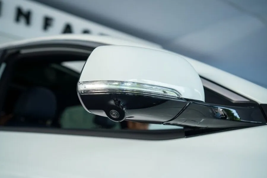 VinFast VF8 - Khoang lái