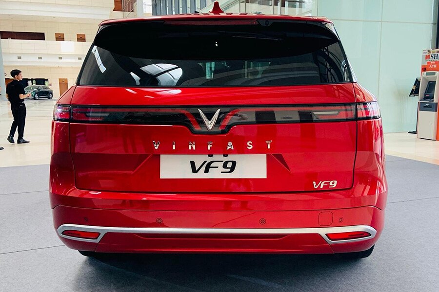 VinFast VF9 - Hàng ghế sau